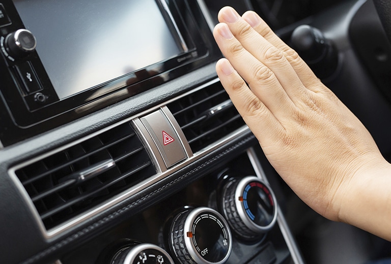 Sigue estos consejos para mitigar los efectos del calor al volante