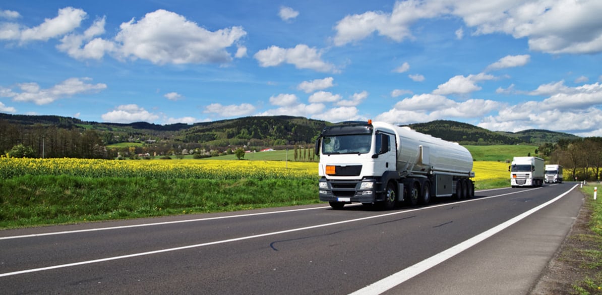 Para conducir vehículos que transporten mercancías peligrosas se exigirá una autorización administrativa especial que habilite para ello.
