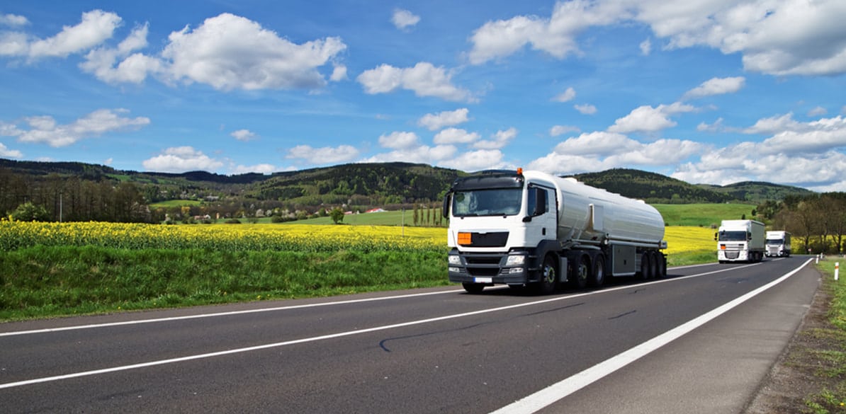 Autorización para conducir vehículos con mercancías peligrosas Para conducir vehículos que transporten mercancías peligrosas se exigirá una autorización administrativa especial que habilite para ello.