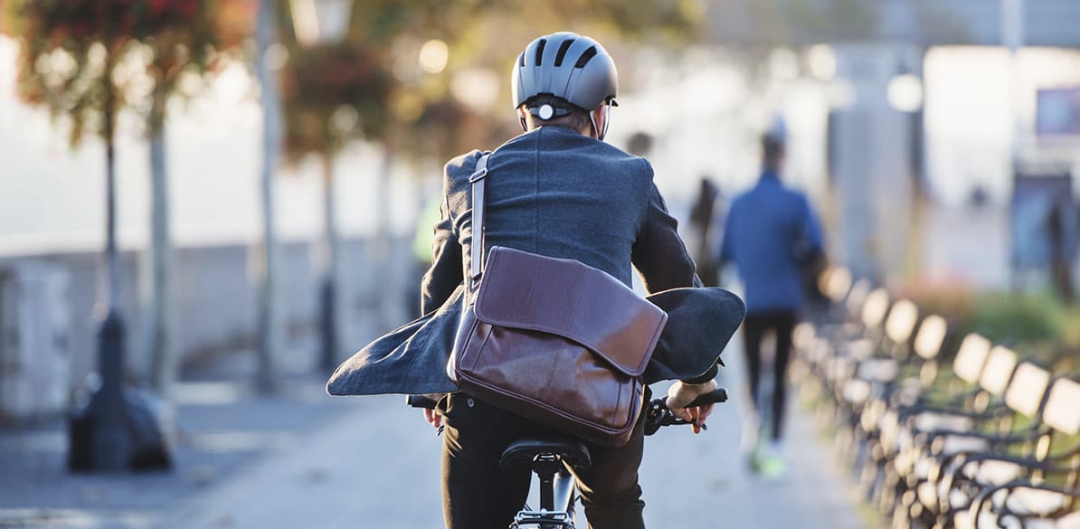 Cada vez son más las personas que deciden sumarse a la movilidad sostenible haciendo un mayor uso de medios de transporte alternativos como la bicicleta.