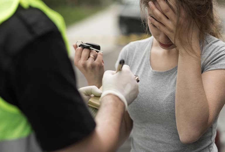 ¿Cuándo se considera que se ha cometido un delito contra la seguridad vial?