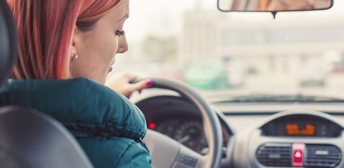 Cero distracciones, también en vacaciones Es importante que durante este verano se reduzcan al máximo todas las distracciones y los conductores se centren en lo más importante: conducir.