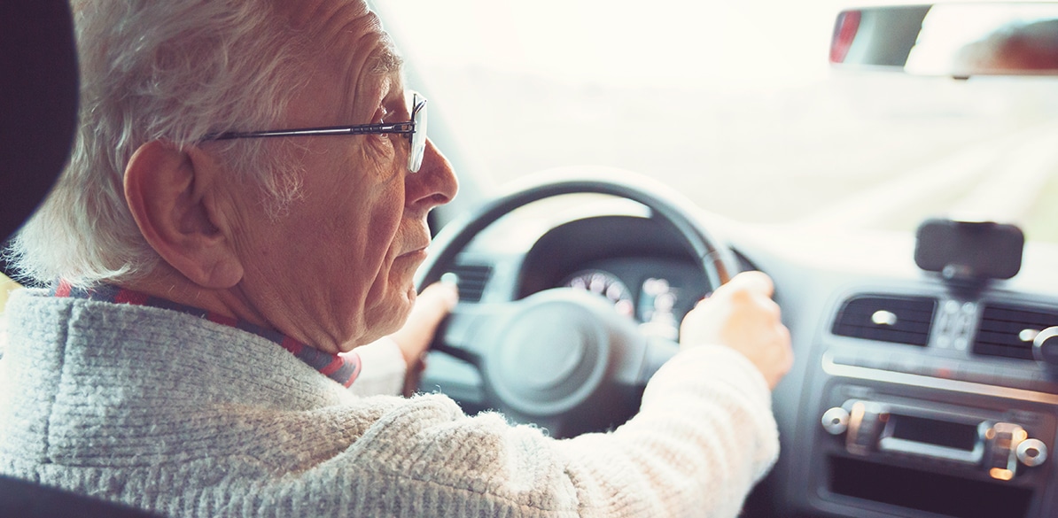 ¿Tienen más siniestros viales las personas mayores de 65 años?