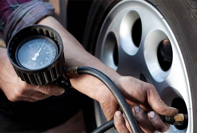 La importancia de la presión de los neumáticos del coche