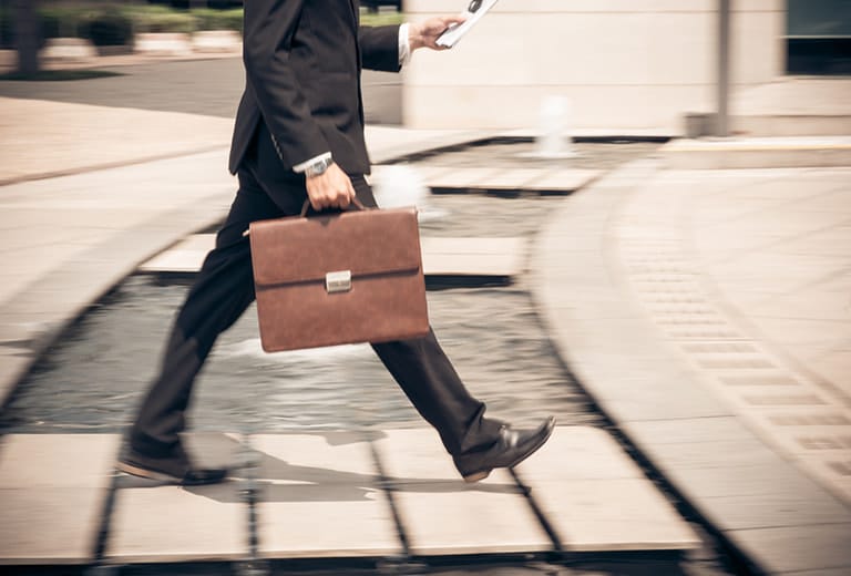 ¿Vas al trabajo en coche o transporte público?