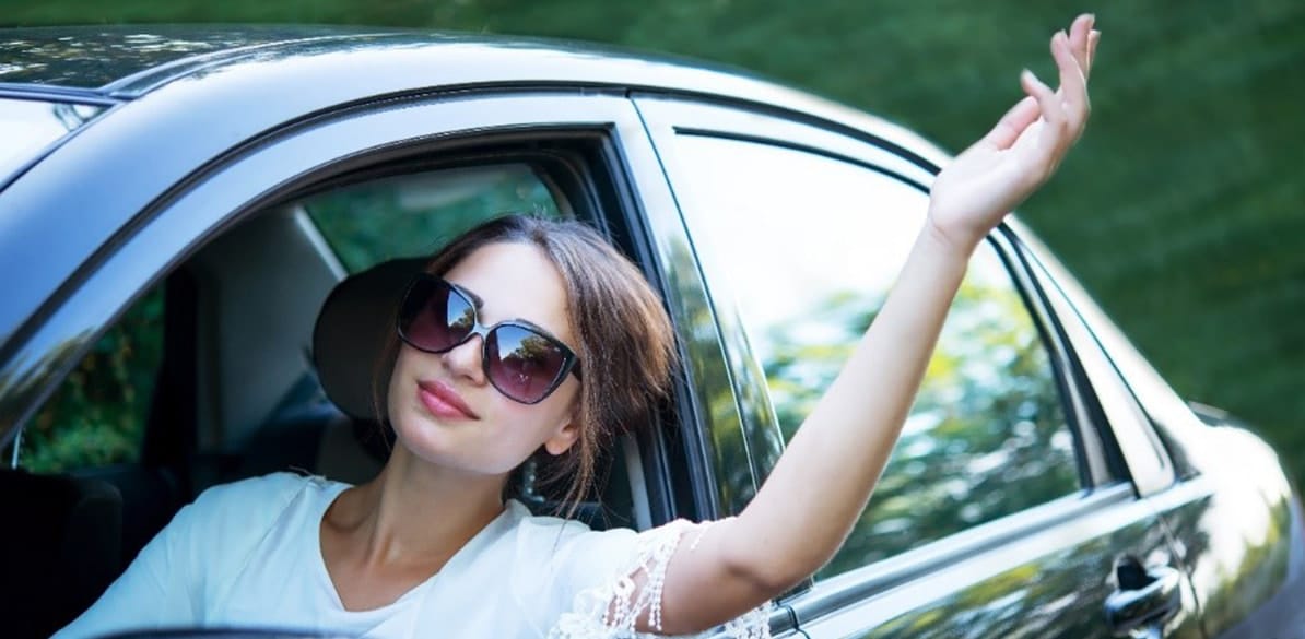 Quedarse esperando en el coche puede no ser una buena idea si nos encontramos con altas temperaturas.