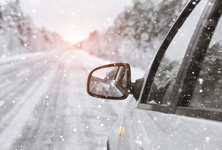Estos son los errores que no debes cometer cuando conduces con nieve