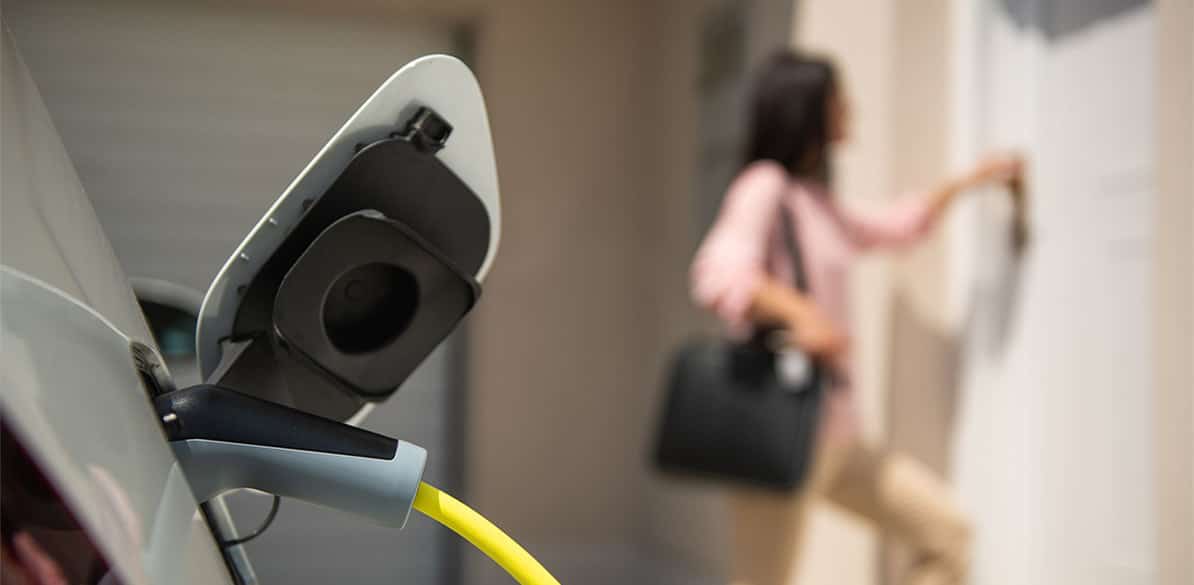 Normas de seguridad para vehículos eléctricos Cuida de tu vehículo eléctrico y realiza las revisiones recomendadas por el fabricante