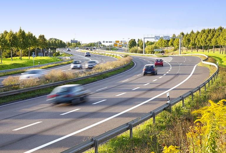 El Parlamento Europeo pide más esfuerzos para reducir las víctimas mortales en la carretera