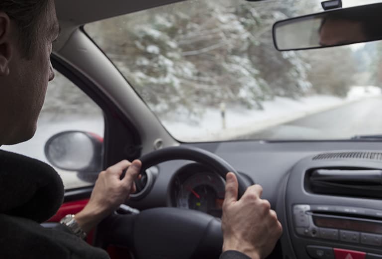 Siete consejos para conducir con presencia de hielo