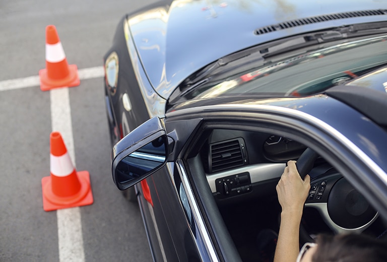 ¿Ha mejorado la seguridad vial laboral en España?