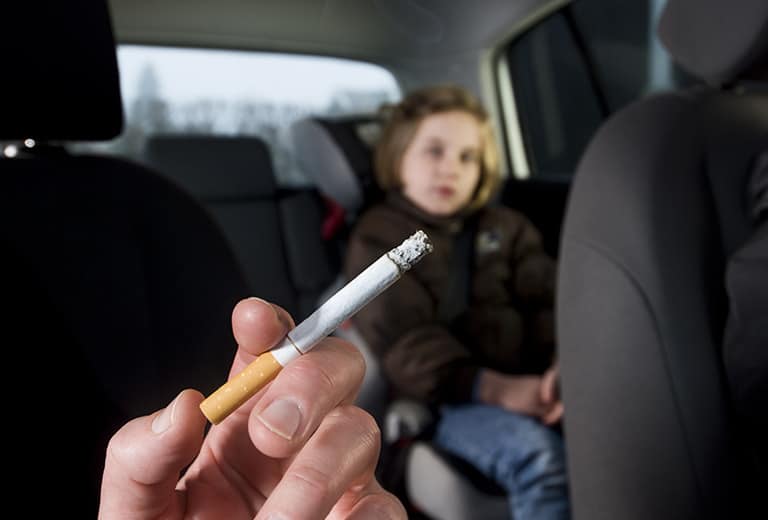 Tabaco, desaconsejado para la salud y también para la seguridad vial
