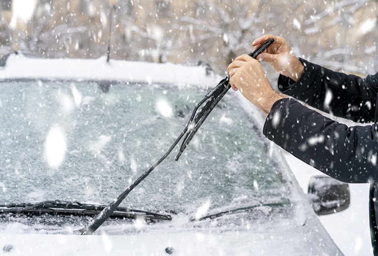TEST: ¿Sabes qué elementos del vehículo debes vigilar especialmente durante el invierno?
