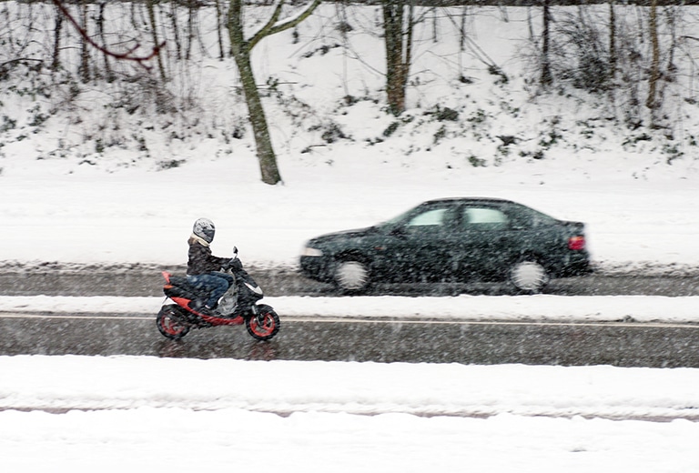 TEST: ¿Te mueves en moto con seguridad durante el invierno?