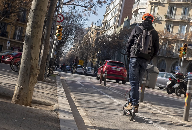 Estudio sobre pruebas de choque de patinetes eléctricos