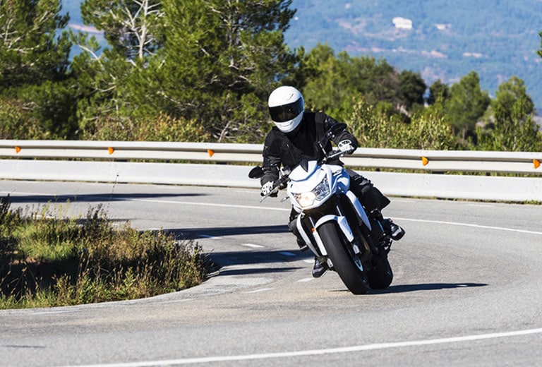 Hoja de ruta para la mejora de la Seguridad Vial de usuarios de motocicletas y ciclomotores